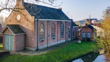 De perfecte opknapper: oude kerk in Dordrecht staat nu te koop op Funda