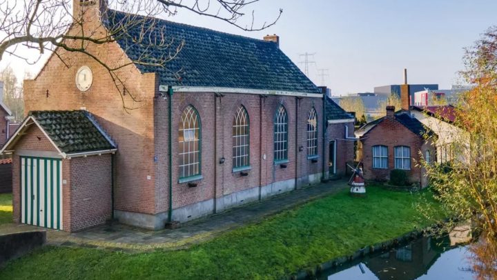 De #1 Opknapper: Oude Kerk In Dordrecht Staat Nu Te Koop (Funda)