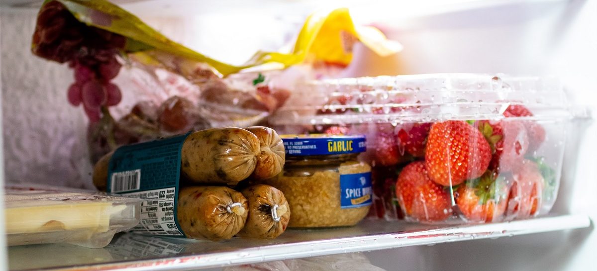 Deze 7 dingen moet je nooit in de koelkast bewaren