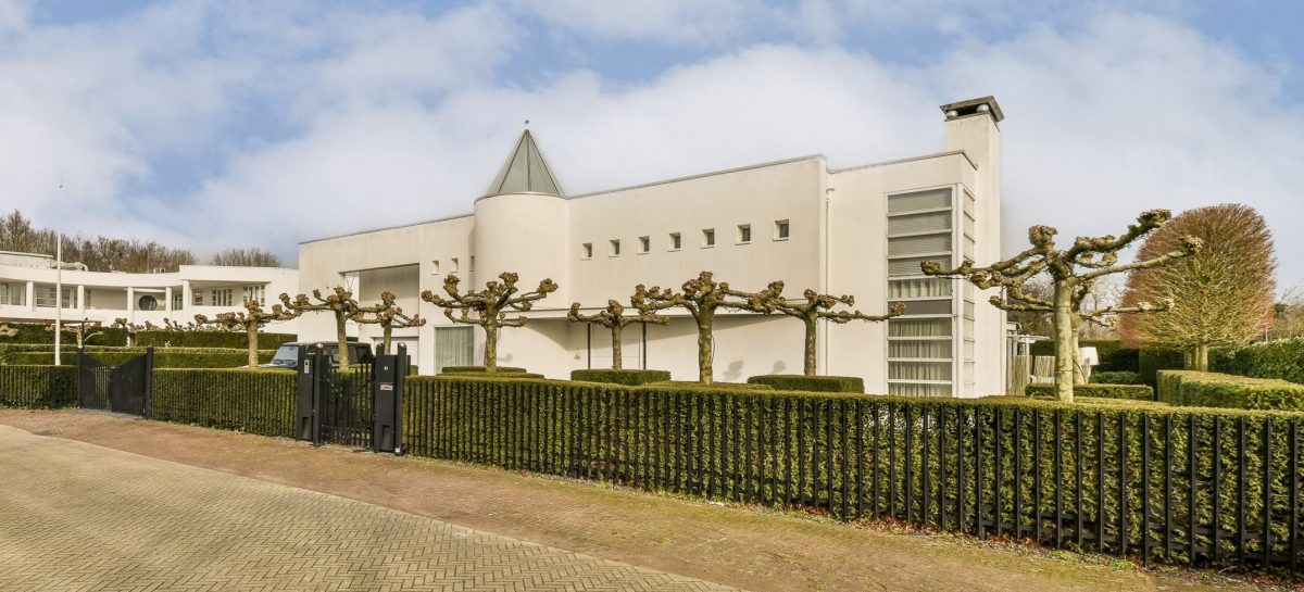 Feyenoord-aanvoerder Orkun Kökçü zet zijn prachtige villa te koop op Funda