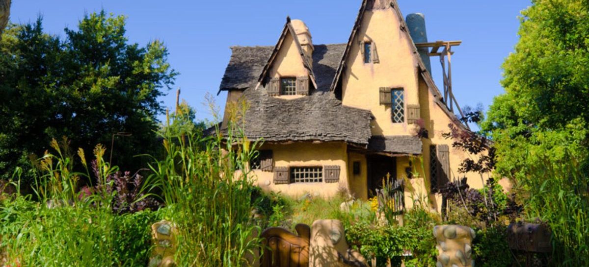 Dit huis staat bekend als ‘The Witch’s House’ en is vanbinnen héél apart