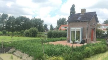 Bij deze knusse Airbnb in Friesland zitten ‘gratis fietsen en wijn’ inbegrepen