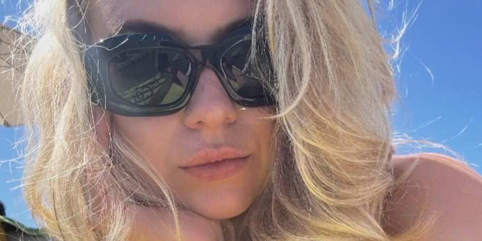 Joy Beune laat Instagram-volgers meegenieten van haar vakantie met bikinifoto