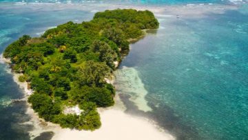 Dit privé-eiland in Belize staat te koop voor een (relatief) spotprijsje