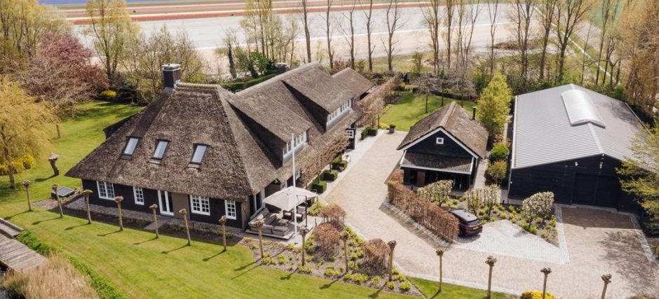 Funda: Is Deze Woonboerderij In Bergen De Mooiste Van Nederland?