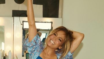 Jennifer Lopez wenst iedereen een fijne week met zwoele foto’s in nieuwe lingerie
