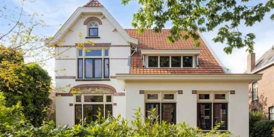 Binnenkijken: PSV-spits Luuk de Jong koopt prachtige villa in Eindhoven voor €1,77 miljoen