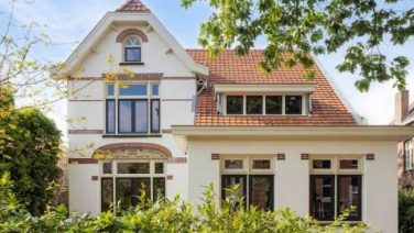 Binnenkijken: PSV-spits Luuk de Jong koopt prachtige villa in Eindhoven voor €1,77 miljoen