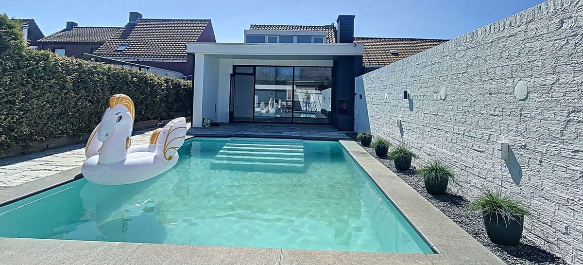 Daar is ie weer: Funda huis met zwembad kost slechts € 299.000,-