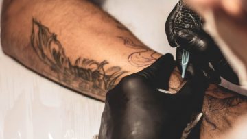 Wat moet je doen als je tattoo begint te vervellen?