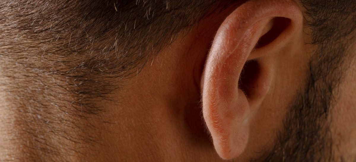 Last van je oren tijdens (of na) het sporten? Hierdoor komt het
