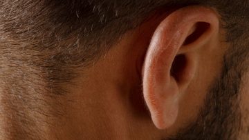 Last van je oren tijdens (of na) het sporten? Hierdoor komt het