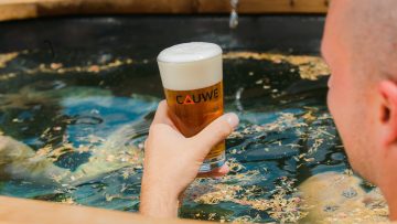 Bij deze spa in Limburg kan jij je laten onderdompelen in een bad vol bier of wijn