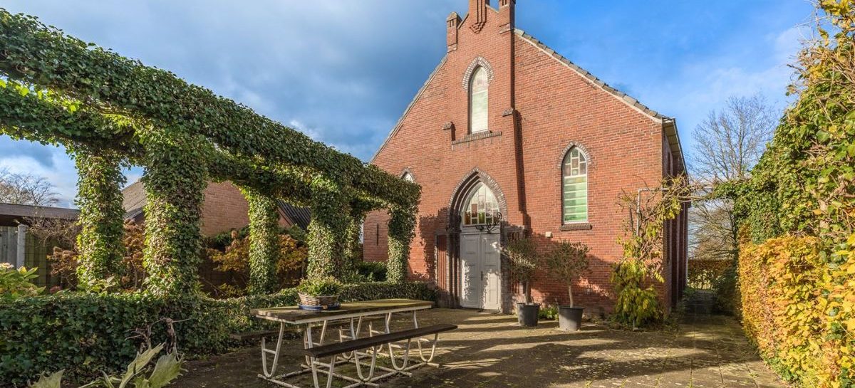 Funda-buitenkansje: 19e-eeuwse kerk te koop voor slechts € 199.000