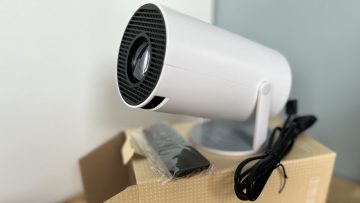 Goedkope draagbare wifi-beamer is een hit op Bol.com (€ 87,50)