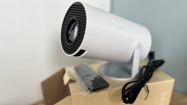 Goedkope draagbare wifi-beamer is een hit op Bol.com (€ 66,29)