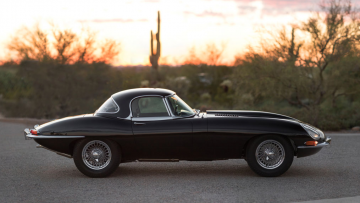 Deze klassieke Jaguar E-type uit 1966 is de droom van iedere man