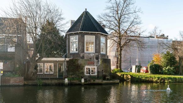 De #1 kluswoning op Funda: verouderde waltoren van de stadsmuur van Delft