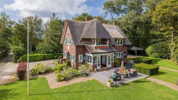 Martien en Erica Meiland zetten hun prachtige landhuis in Noordwijkerhout te koop