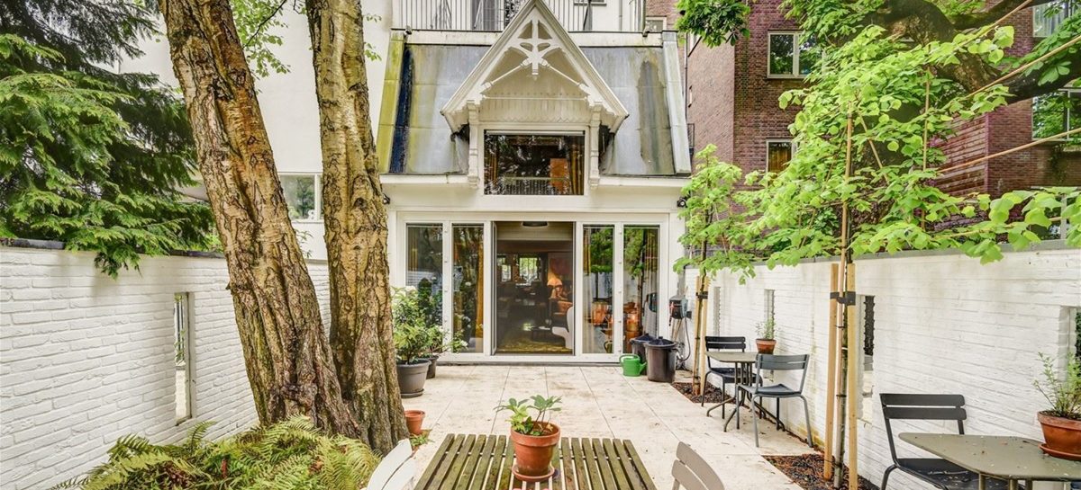 Youp van ’t Hek slaat miljoenen stuk op deze prachtige Amsterdamse stadsvilla