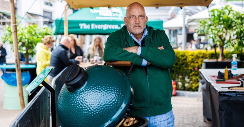 Hemelvaart-tip: Nederlandse outlet organiseert BBQ met Herman den Blijker, wijnproeverij en meer