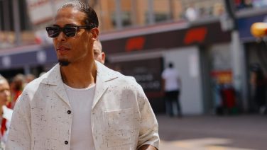 Virgil van Dijk droeg tijdens de GP van Monaco een horloge t.w.v. $ 500.000,- om zijn pols