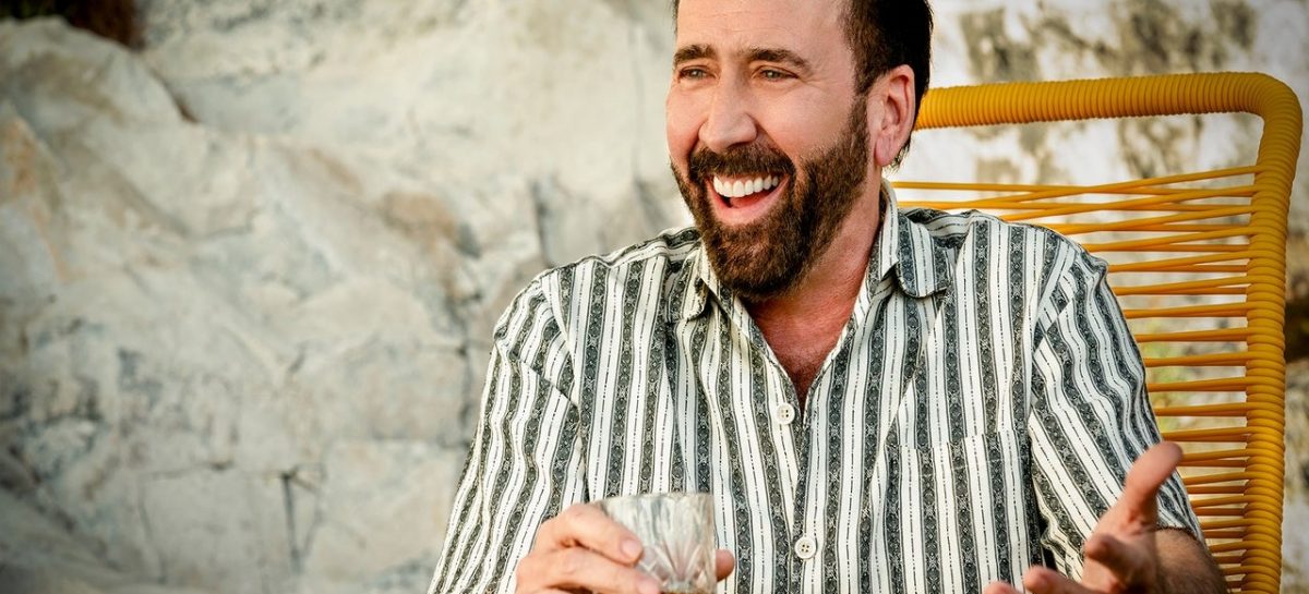 Steracteur Nicolas Cage gespot met een knotsgek horloge om zijn pols