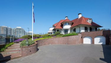 Funda droomwoning: villa aan het strand van Noordwijk staat te koop voor ruim € 5 miljoen