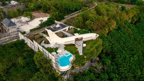 Is deze omgebouwde privéjet op Bali de mooiste Airbnb ter wereld?
