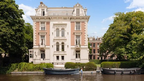 Vorstelijke villa: Prins Bernhard zet prachtig huis te koop voor € 6.950.000,-