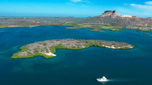 Jij kan nu eigenaar worden van dit privé-eiland voor de kust van Curaçao