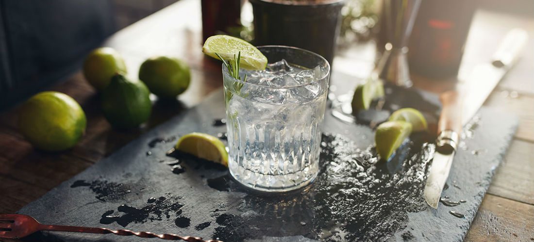 Onderzoek wijst uit: Gin en Vodka verlichten hooikoortsklachten
