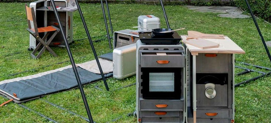 Met deze multifunctionele koffer neem jij een hele keuken, werkplek of slaapplek mee
