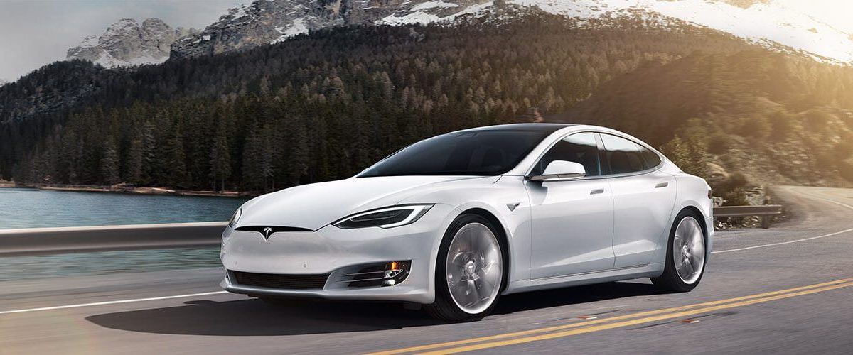 Elektrisch rijden is een ervaring op zich met de Tesla S 75D MAN